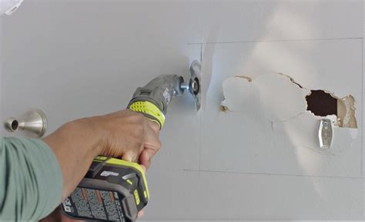 how to cut sheetrock